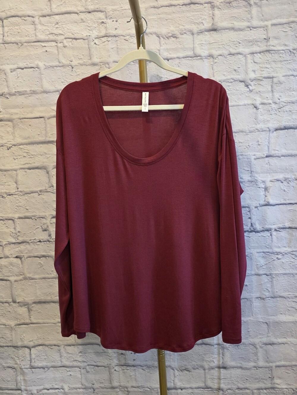 Athleta Cloudlight Stratus Top Size L Deep Wine Oversized
